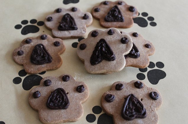 gluten free carob molasses dog treat recipe