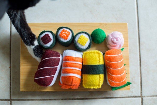 help kickstart foodiekats catnip infused sushi cat toys